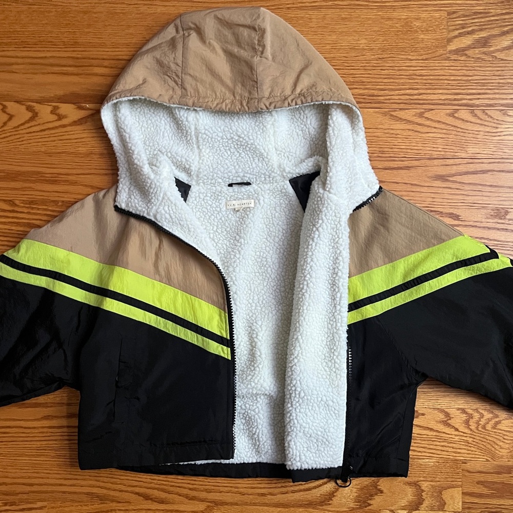 la hearts large black green and beige faux sherpa, cropped hoodie sherpa jacket